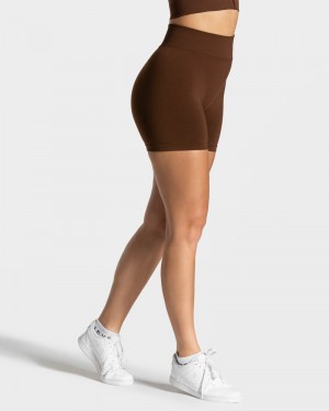 Teveo Statement Scrunch Short Coffee | NHSS9136