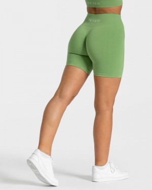 Teveo Timeless Scrunch Short Olive | SNJU6758