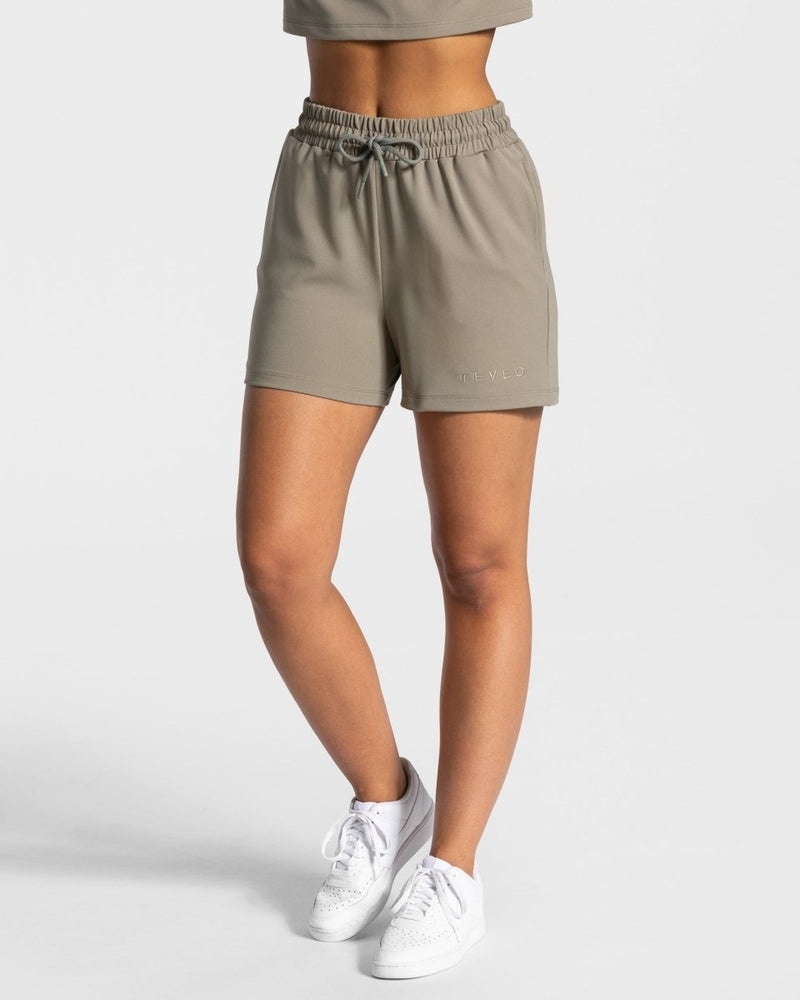 Teveo Charming Oversized Short Khaki | YBCG0396