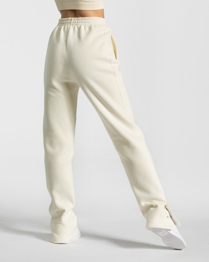 Teveo Sassy Slit Jogger White | KQJZ1257